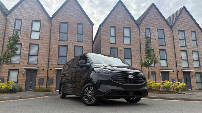 Ford Transit Custom 280 L2 Diesel Fwd 2.0 EcoBlue 136ps H1 Van Limited - Image 33
